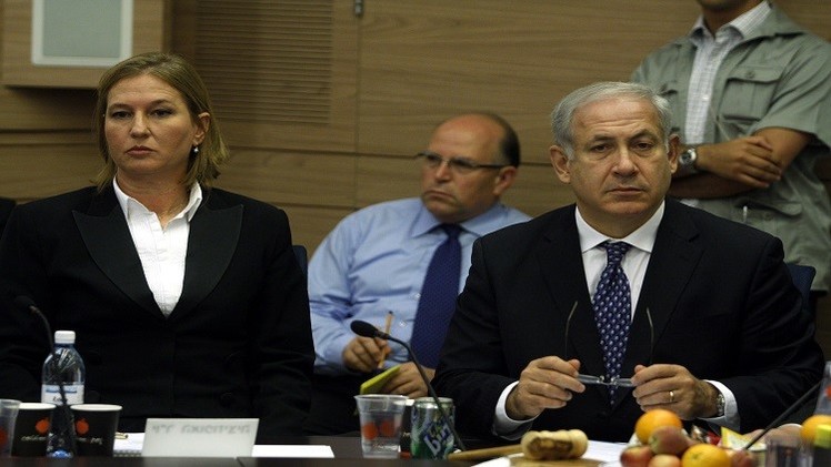 مصادقة إسرائيلية على وضع حد أدنى لعقوبة "راشقي الحجارة" راشقي الحجارة