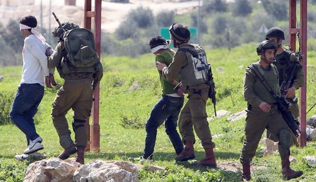 اعتقال 3 شبان من بلدة سلواد شرق رام الله اعتقالات