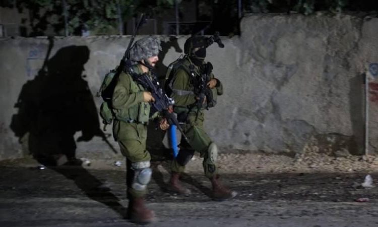 اعتقال 13 مواطناً من الضفة الليلة الماضية اخبار فلسطين