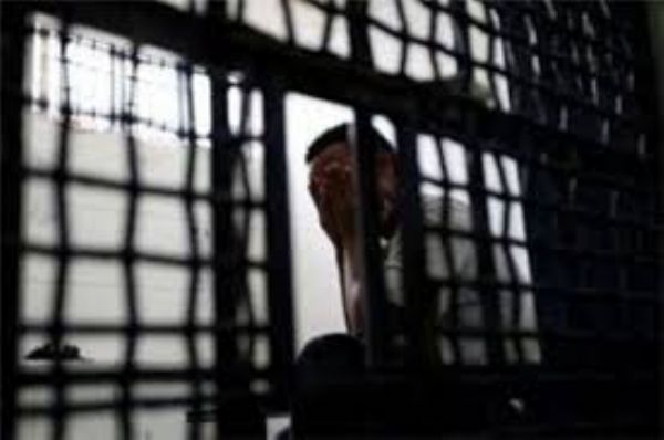أسرى في معتقل "عتصيون" يتعرضون للتنكيل الاسرى