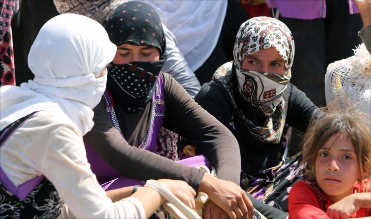 أمنستي: الإيزيديات يتجهون للانتحار بسبب سياسة داعش الإيزيديات