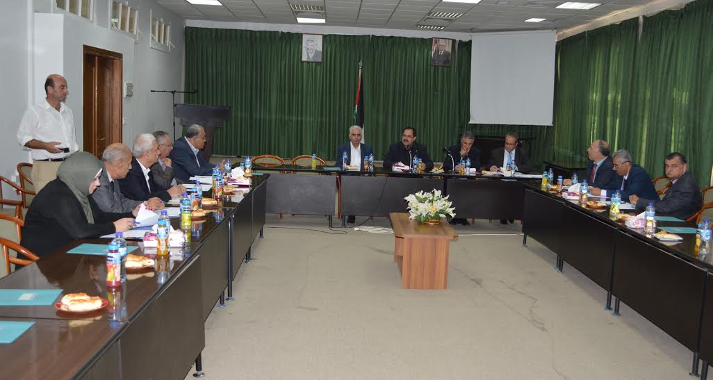 التعليم العالي تدعو إلى وقف الإضرابات في الجامعات