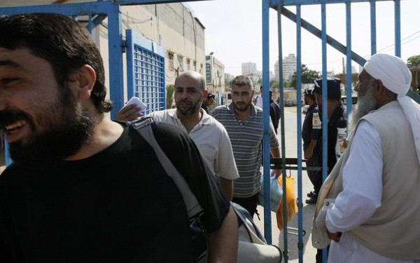 إلغاء زيارات عائلات الأسرى ليوم غد في سجون "عوفر" و"نفحة" و"ايشل" زيارات