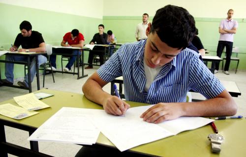 81 ألف طالب يتقدمون لامتحانات الثانوية العامة اليوم امتحانات الثانوية العامة