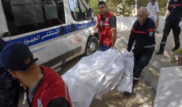 مقتل العشرات في هجوم على فندق بتونس