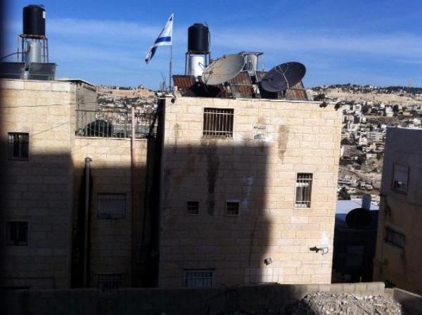 جمعية استيطانية تضع يدها على بناية سكنية جنوب الأقصى صورة توضيحية