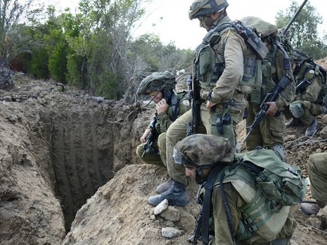 الاحتلال يفتح نيران أسلحته الرشاشة شرق خان يونس دون إصابات