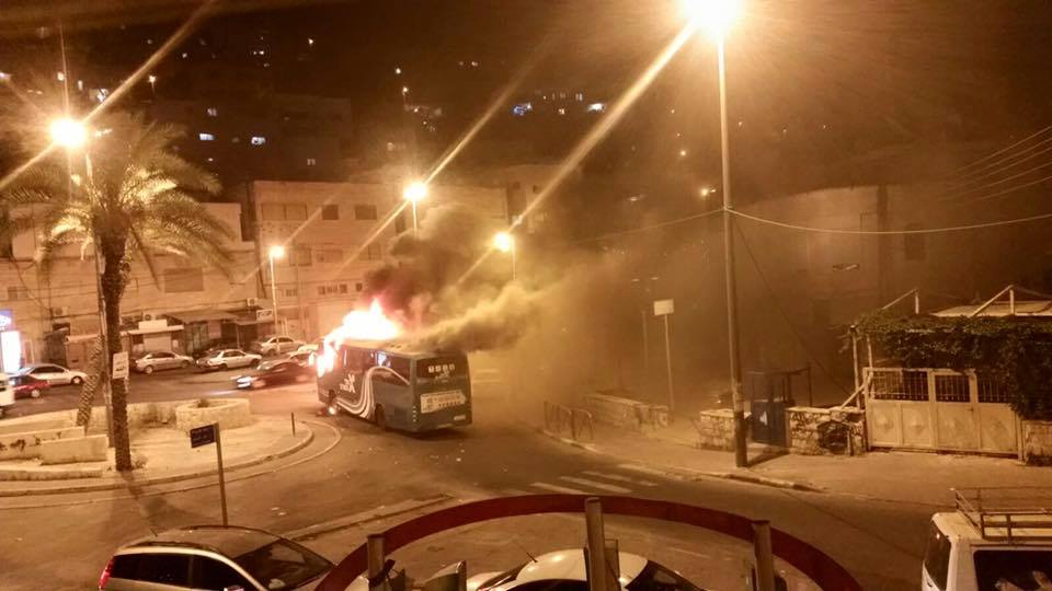 احتراق حافلة إسرائيلية في القدس
