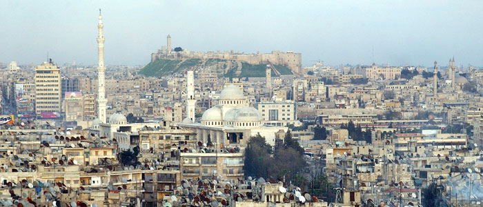 سوريا: صاروخ يقتل ويصيب العشرات في حلب حلب