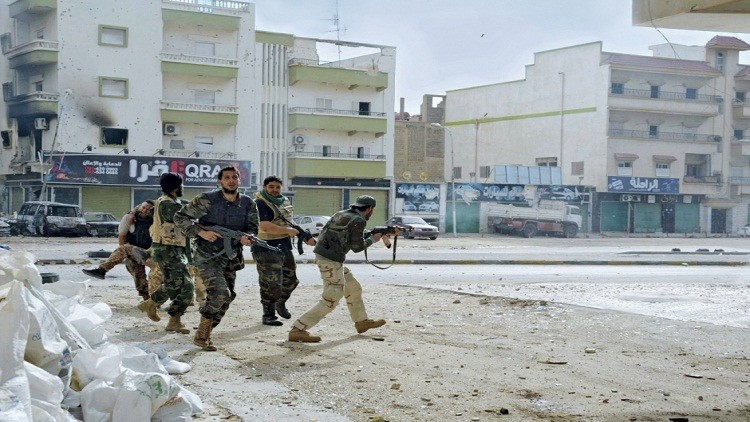 ليبيا تطالب العرب بشن غارات جوية على داعش في سرت داعش