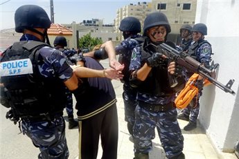 كشف ملابسات سرقة محل تجاري في الخليل سرقة