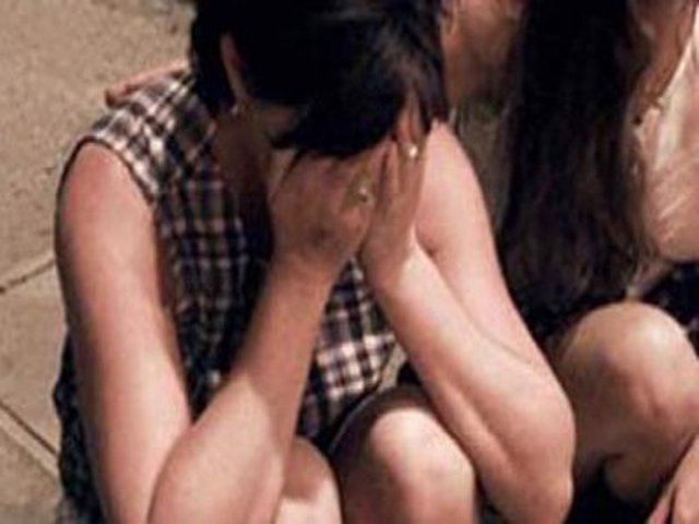 شاب يفضح خطيبته السابقة بصور إباحية على "فيسبوك" صور عارية