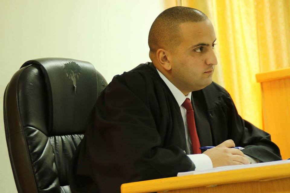 رسالة ماجستير للمحامي ابو شنب توصي بتعديل اتفاقيات جنيف الأربعة والبروتوكلين الإضافيين صورة المحامي