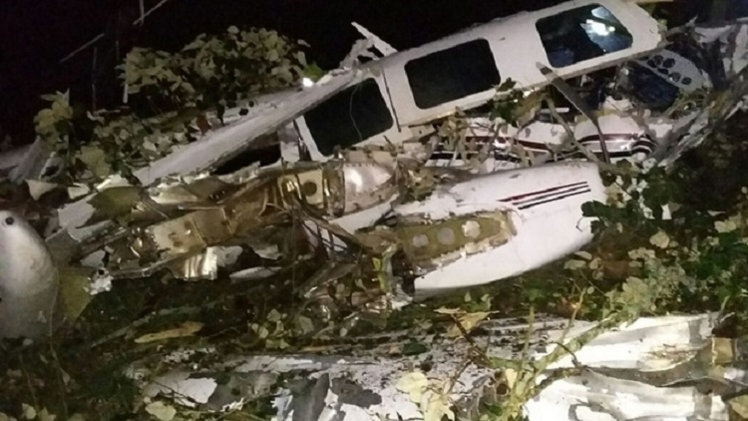 مقتل 2 في تحطم طائرة بموقع تصوير فيلم لـ"توم كروز" طائره