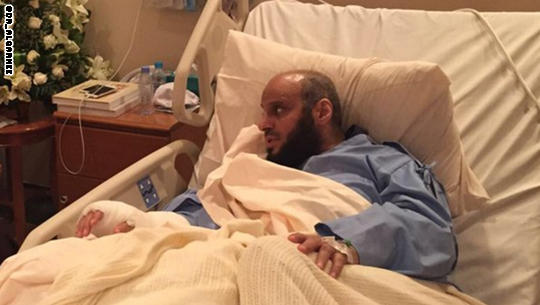 بالفيديو: من الذي حاول قتل عائض القرني في الفلبين؟
