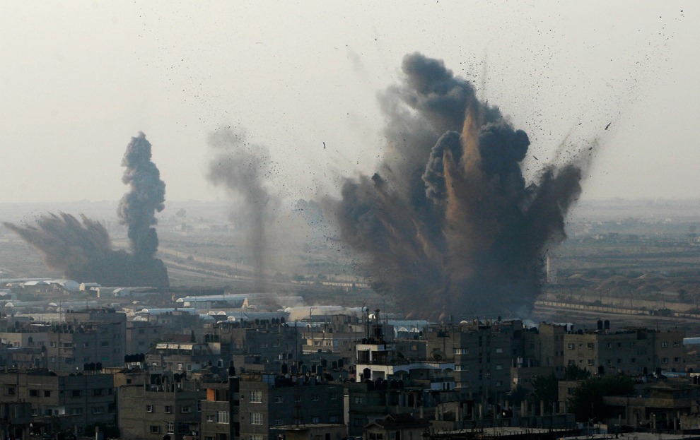 غارة على غزة