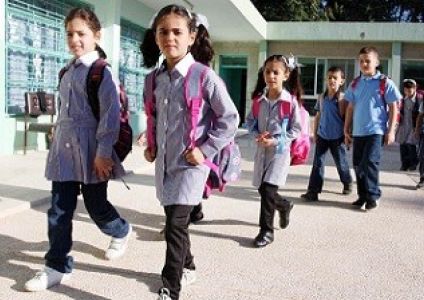 في أول يوم دراسي .. الاحتلال يعيق وصول طالبات مدرسة قرطبة إلى مدرستهن مدرسة
