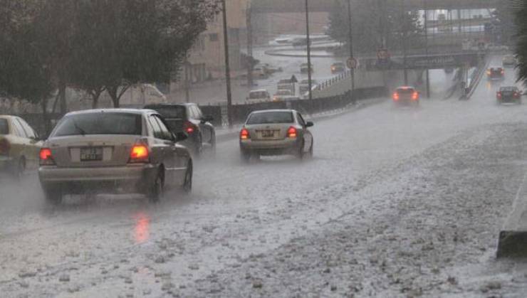 طقس فلسطين: أمطار وعواصف رعدية والدفاع المدني يحذر