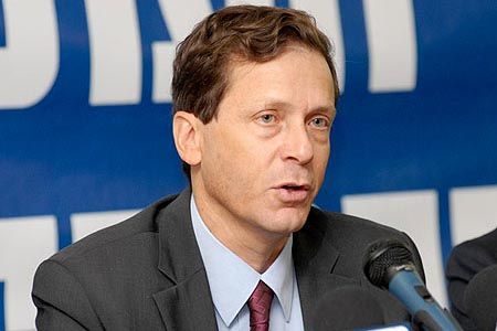 هرتسوغ يسعى لإقامة تحالف بين الأحزاب المعارضة لنتنياهو للفوز بالانتخابات