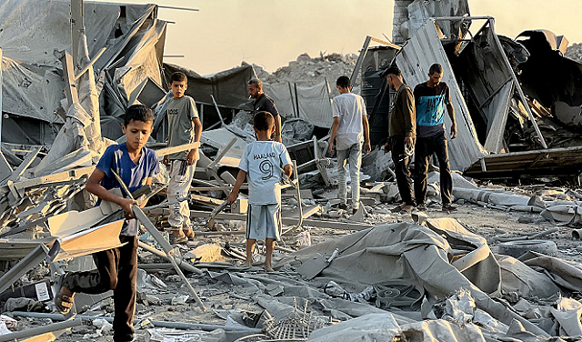 الحرب على غزة: الاحتلال يجبر الغزيين على النزوح قسرا من مناطق وسط القطاع