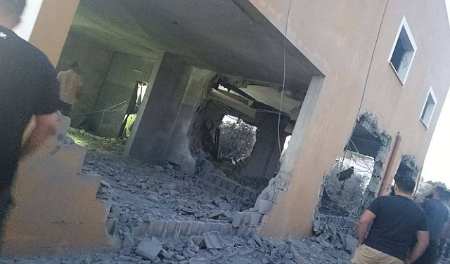 حملة اقتحامات واسعة بالضفة: تفجير منازل واعتقالات وإصابات