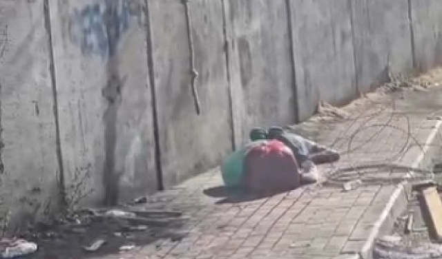 القدس المحتلة: استشهاد عامل برصاص الاحتلال قرب جدار الفصل العنصري