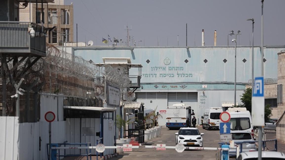 شهادات من معتقل راكفيت الإسرائيلي: تعذيب واحتجاز تحت الأرض