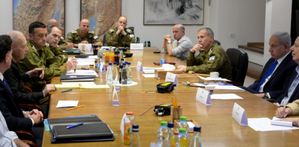 نتنياهو يعقد اجتماعًا طارئًا بمقر وزارة الجيش مساء اليوم