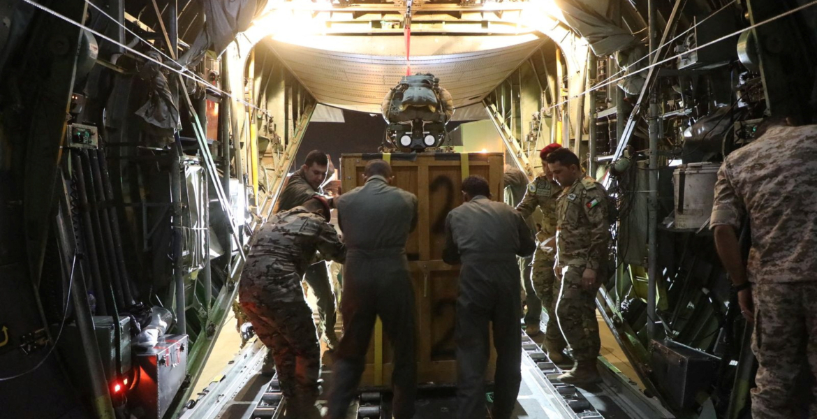 الجيش الأردني يعلن إنزال مساعدات على محاصرين داخل كنيسة في غزة.. يحتمي بها 800 من مسيحيي القطاع