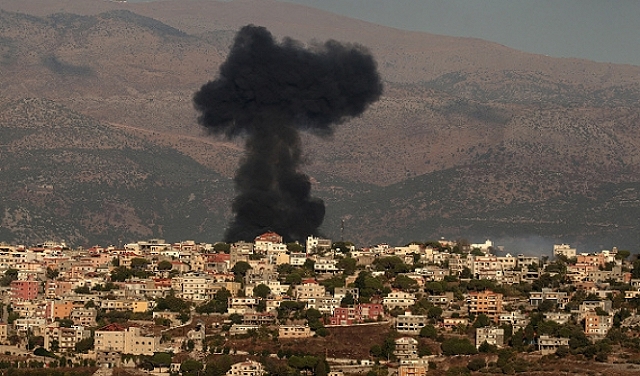 غارات إسرائيلية على جنوب لبنان وحزب الله يستهدف مواقع للاحتلال