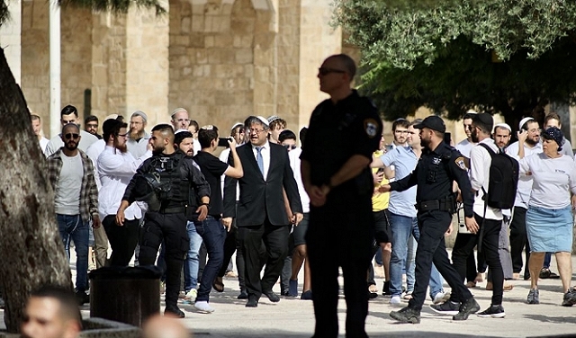 بهدف تزوير التاريخ: نتنياهو يصادق على تمويل اقتحامات المستوطنين للمسجد الأقصى