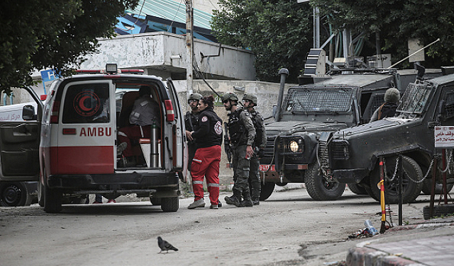 الاحتلال يوسع عدوانه على الضفة: شهيد بمخيم جنين وحملة عسكرية تطال 5 قرى جديدة