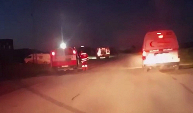 مجزرة موثّقة تفضح رواية الاحتلال: قتل المسعفين في غزة رغم أضواء الطوارئ على سيارات الإسعاف