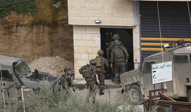 الاحتلال يشن حملة اعتقالات بالضفة ويقتحم قلقيلية والخليل وجنين