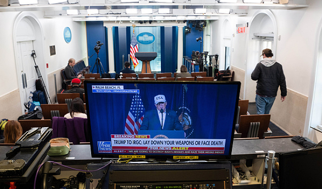 ترامب: لدي نقاط خروج من الحرب على إيران؛ تل أبيب تتحدث عن تهيئة الظروف لإسقاط النظام