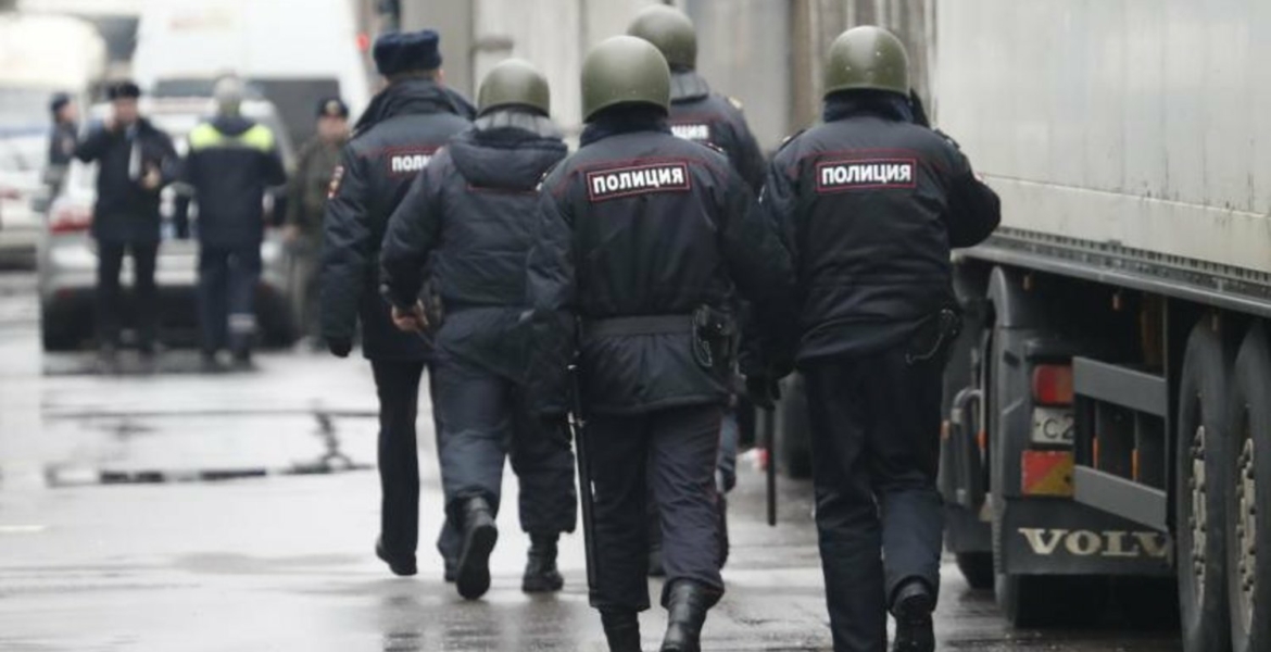 40 قتيلاً في إطلاق نار وانفجار بقاعة حفلات موسيقية قرب موسكو.. فيديو يُظهر المنفّذين ومعهم أسلحة آلية