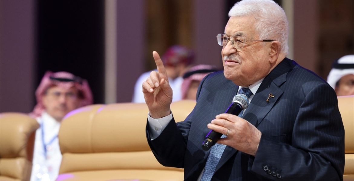 عباس يتخوّف من ترحيل الفلسطينيين بالضفة للأردن بعد انتهاء حرب غزة! والاحتلال يرتكب 7 مجازر جديدة بالقطاع