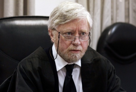 اسرائيل: قلق يسود الاحزاب قبيل تقرير السكن يوسف بيرا