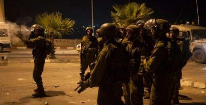 إذاعة الجيش: فشل اعتقال عدد آخر من خلية حماس الليلة