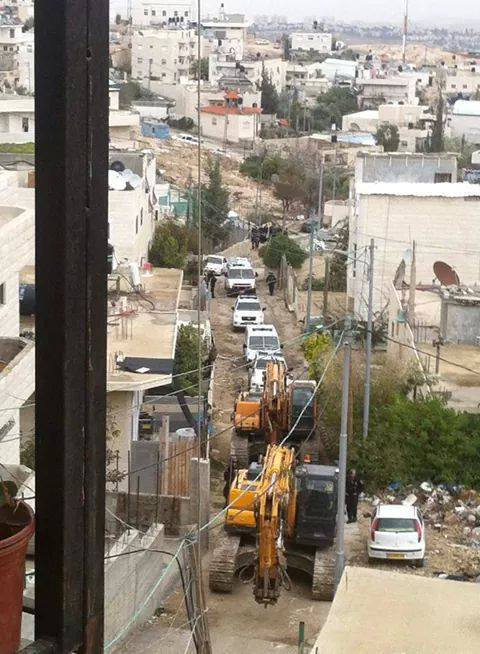 الاحتلال يهدم منزلاً في الطور القدس