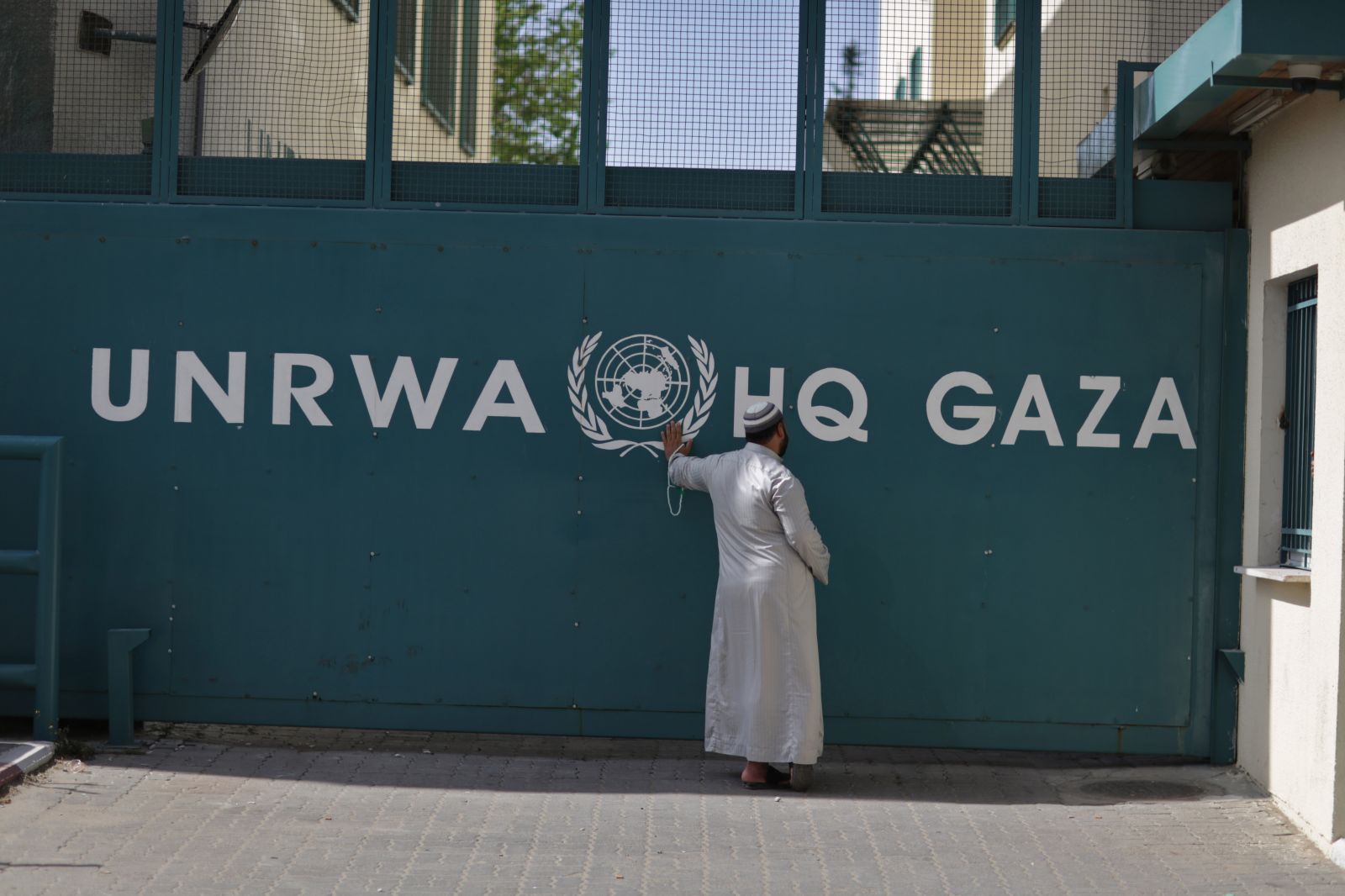 "أونروا" تنفي نيتها إغلاق مكتبها الرئيس بغزة