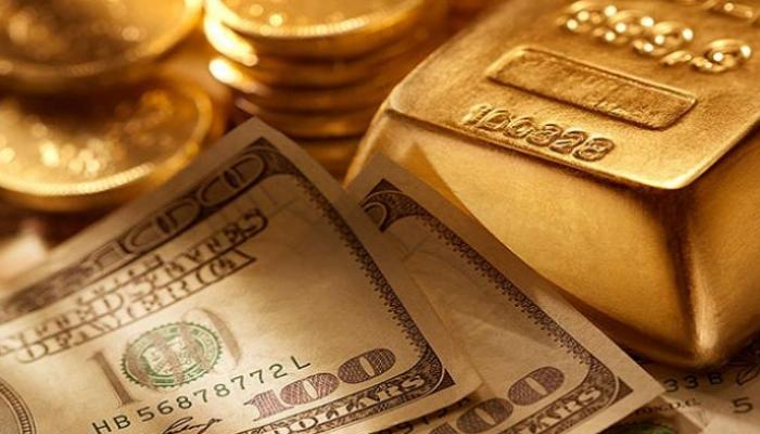 الذهب يقفز مع بدء الغزو الروسي ليتخطى حاجز 1940 دولاراً للأونصة