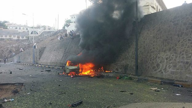 مقتل محافظ عدن في تفجير تبناه تنظيم "داعش"