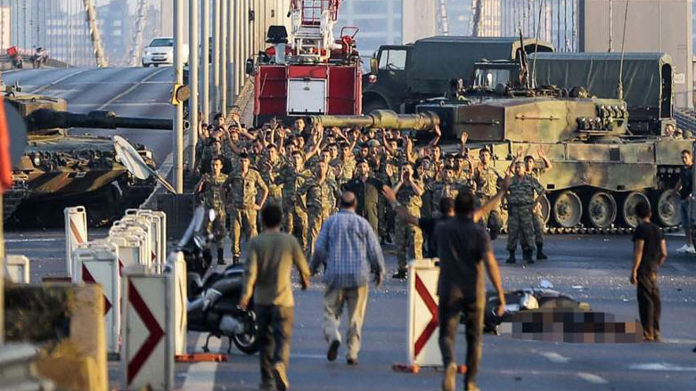 الجزيرة تنشر تفاصيل انكشاف خطة الانقلاب الفاشل بتركيا