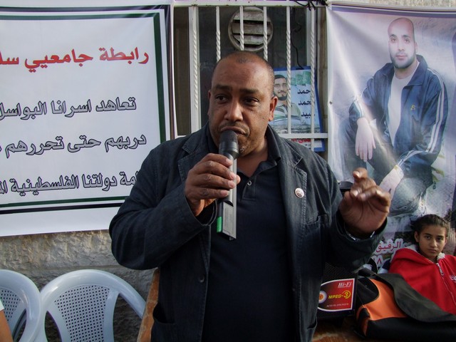 قرار بالإفراج والإبعاد عن الأقصى بحق مدير نادي الأسير في القدس