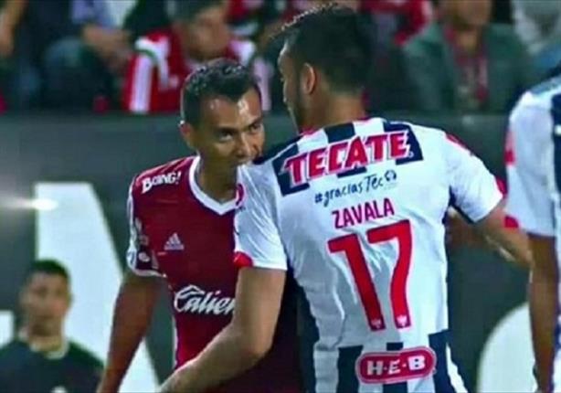 إيقاف لاعبٍ في الدوري المكسيكي بسبب "العضّ"