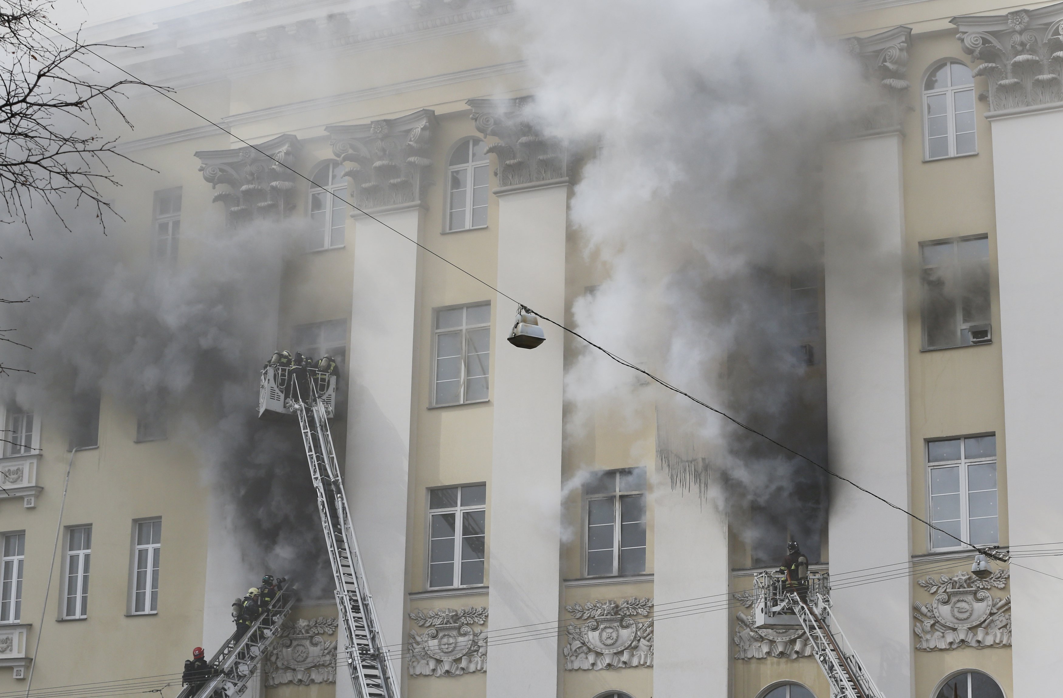 شبوب حريق في مبنى لوزارة الدفاع الروسية