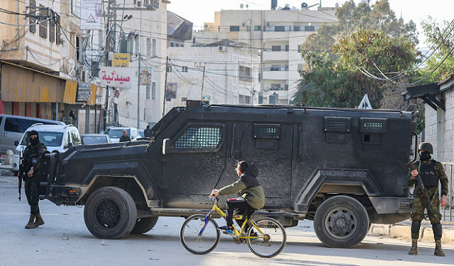 تقرير: واشنطن تطالب إسرائيل بمساعدات عسكرية عاجلة للسلطة والحملة بجنين بموافقة مصر والأردن والسعودية