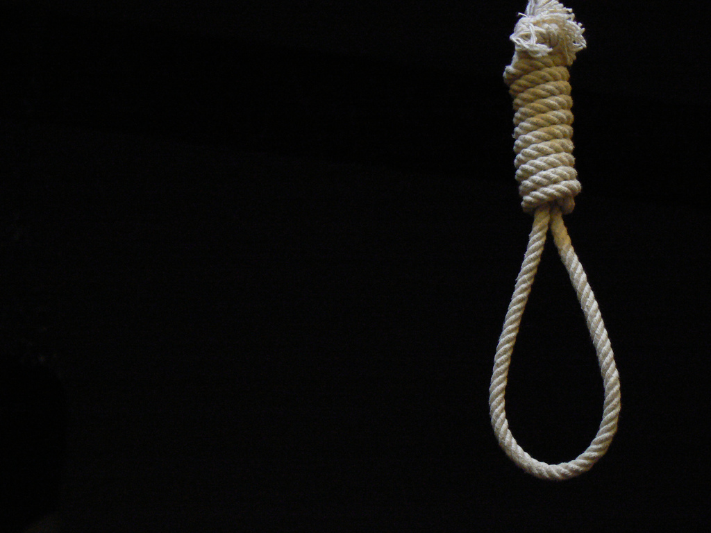إعدام متهم ارتكب جرائم اغتصاب في إيران