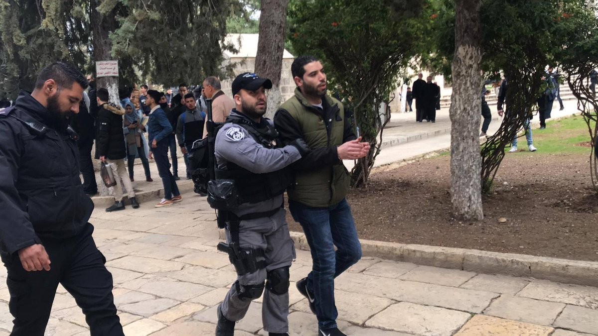 الاحتلال يقتحم الأقصى: اعتقالات وإصابات بالقدس